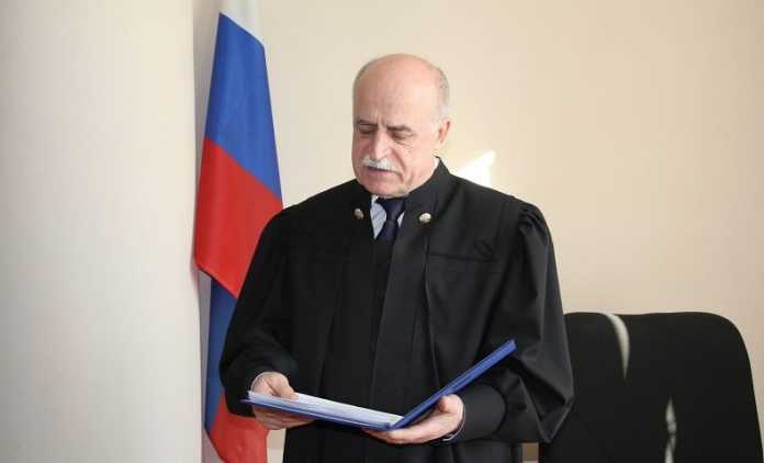 ВИКТОРА ИОАНИДИ УВЕЗЛИ ИЗ ЗАЛА СУДА НА СКОРОЙ