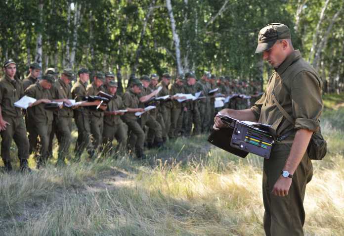 Кого и как призывают на военные сборы?