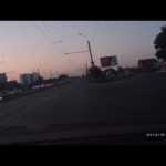 В Оренбурге у моста по улице Терешковой столкнулись два легковых автомобиля