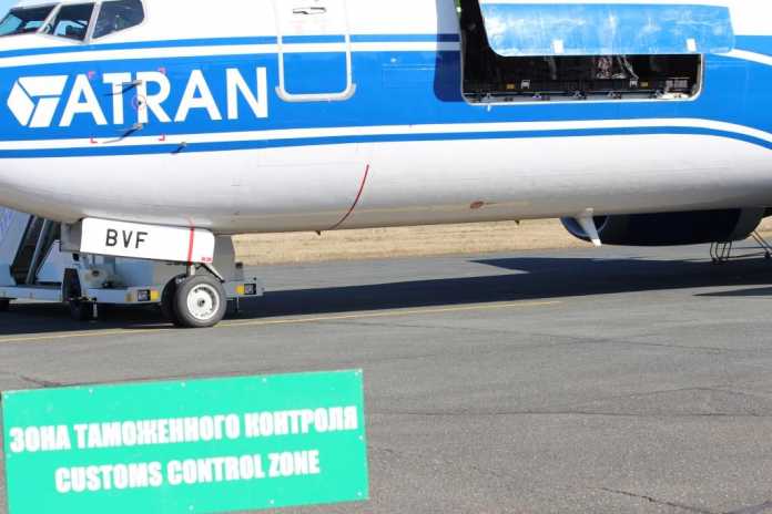 самолет оренбург петербург. питер-оренбург самолет. боинг 737-800 оренэйр. самолет оренбург петербург. ту 204 кмв.