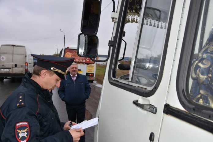 В районе МОЛЛ «Армада» водители высаживали пассажиров в неустановленном месте