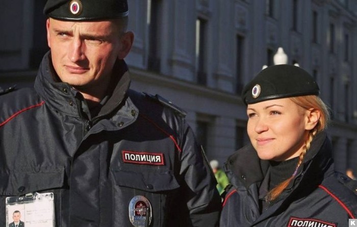 Губкинские полицейские получили поздравления с профессиональным праздником