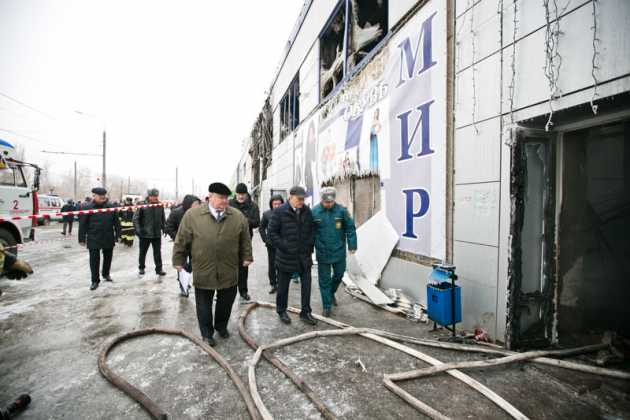 Оренбург пожар в ТЦ «Мир»