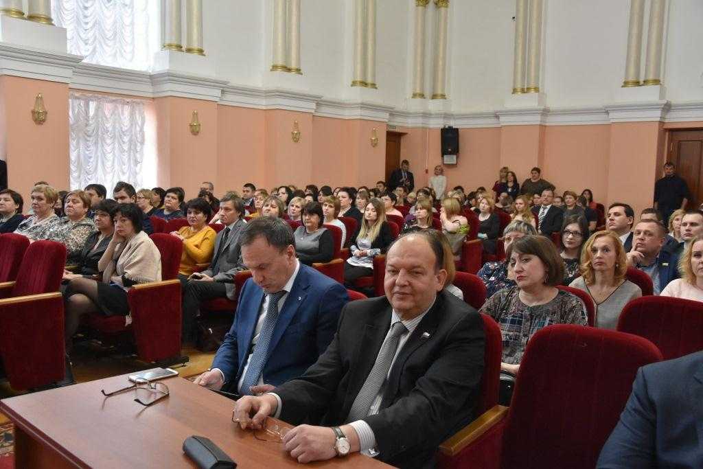 В Оренбурге состоялись публичные слушания по проекту городского бюджета на 2018 год