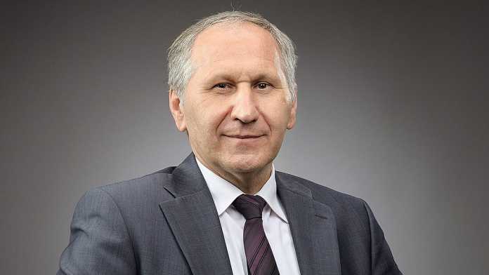 Председатель Избирательной комиссии Оренбургской области А.Ю. Нальвадов
