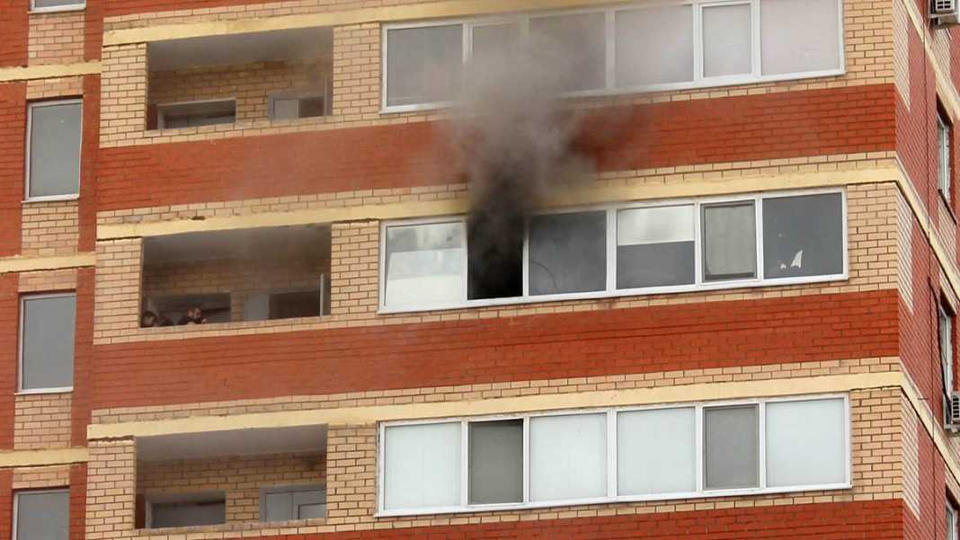 12 февраля в Оренбурге загорелась квартира, погибли 2 детей и 2 взрослых