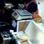 На центральной улице Новотроицка произошло ограбление магазина На центральной улице Новотроицка произошло ограбление магазина