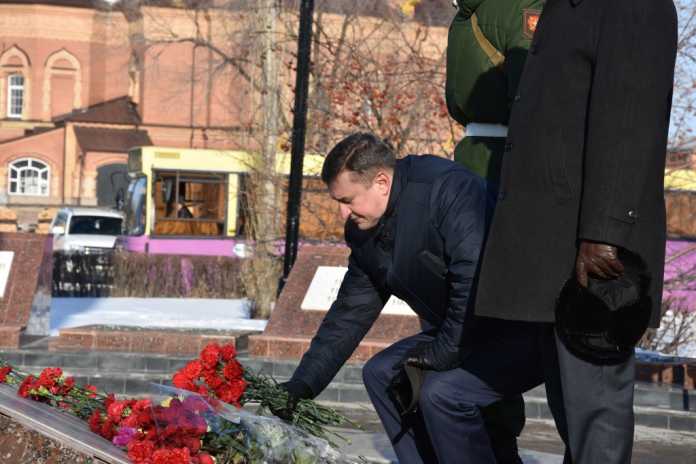 В Оренбурге почтили память воинов-интернационалистов В Оренбурге почтили память воинов-интернационалистов