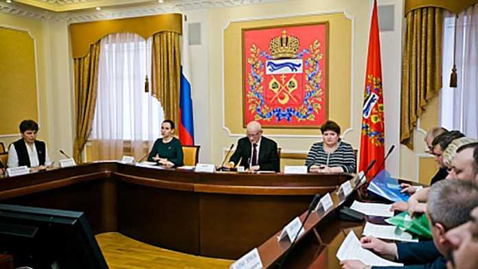 Губернатор возьмет на контроль общественный транспорт Оренбурга
