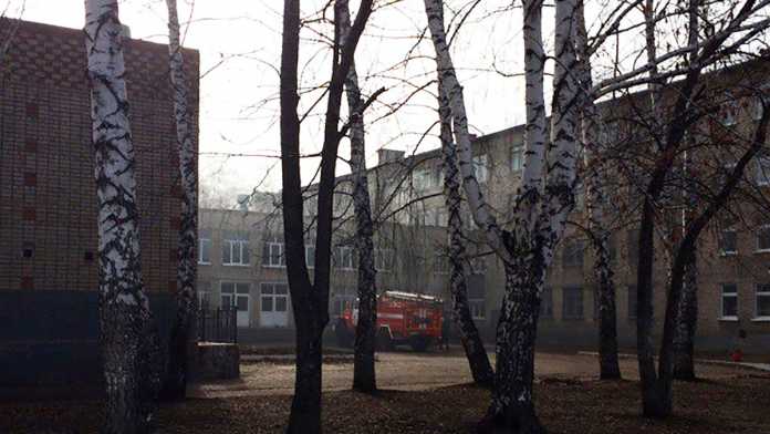 В Башкирии школьник напал с ножом на учительницу и одноклассников. Есть пострадавшие