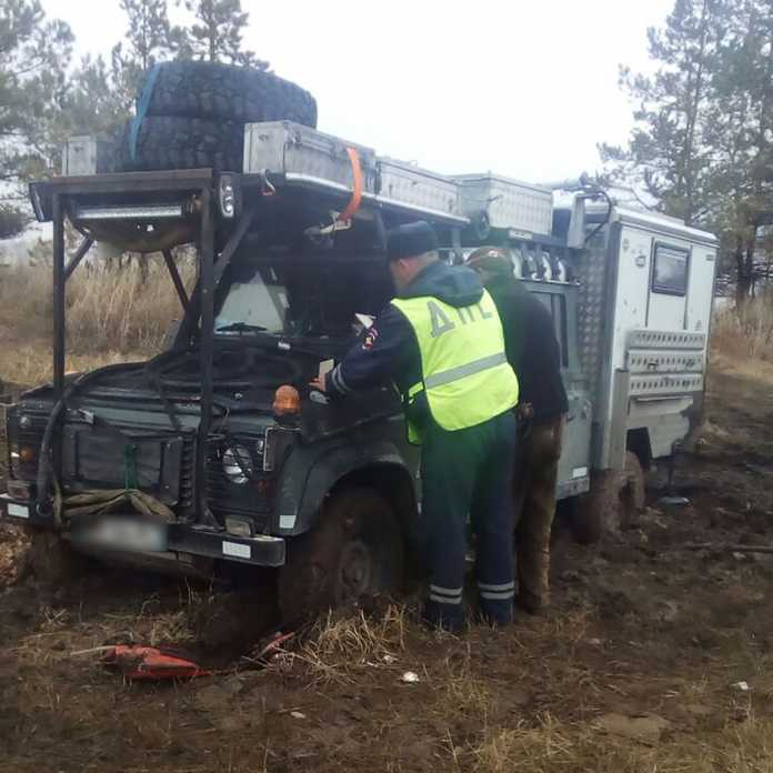 Иностранец на Land Rover попал в Оренбуржье в сложную ситуацию