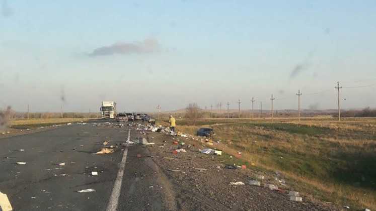 На трассе Оренбург - Орск произошло серьезное ДТП, в котором никто не пострадал