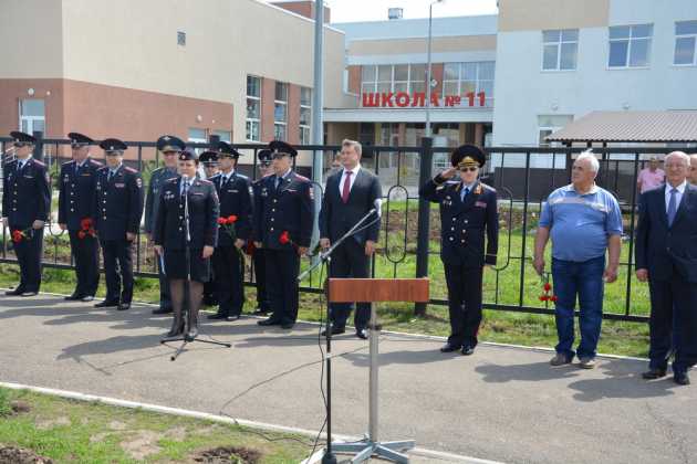 В Оренбурге заложили памятный камень в честь погибшего сотрудника Евгения Никулина