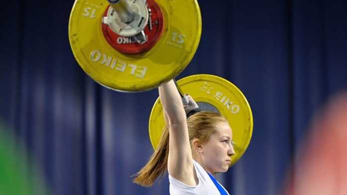 136 спортсменов приняли участие в чемпионате ПФО по тяжелой атлетике