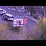 Водитель иномарки сбил девушку. Происшествие попало на видео