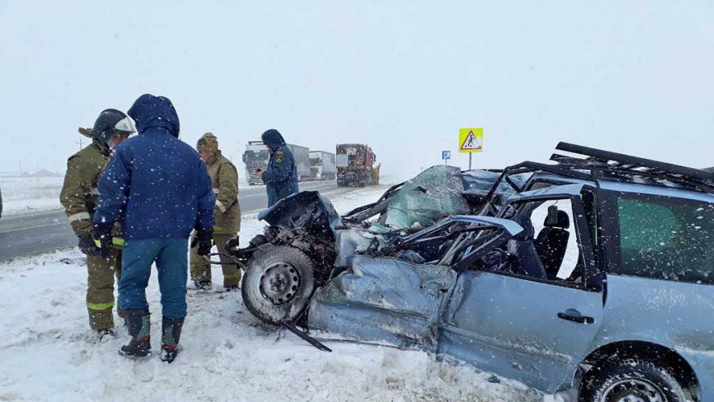 Под Оренбургом столкнулись MAN и Volkswagen