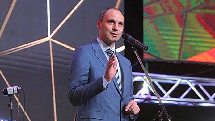 Денис Паслер – выпускникам-2019