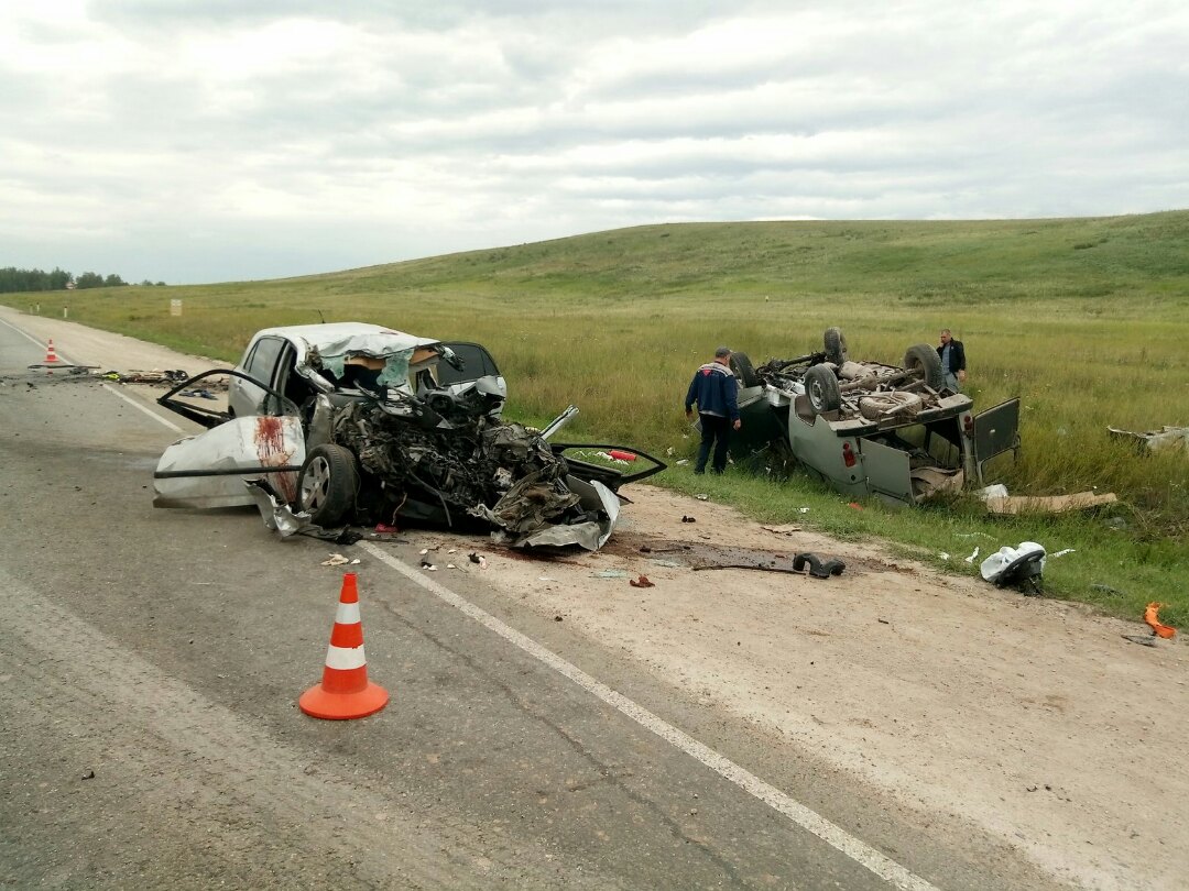 Авария с двумя погибшими произошла на трассе в Бугурусланском районе -  Орен.Ру