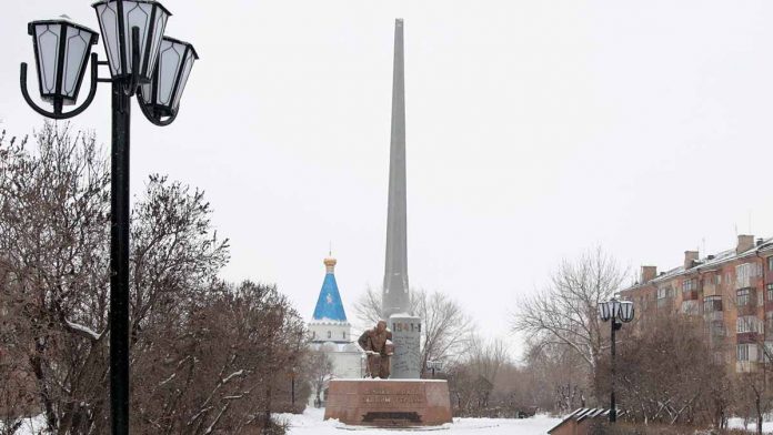 монумент «Вечно живым»