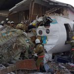 В Казахстане на жилые дома рухнул авиалайнер