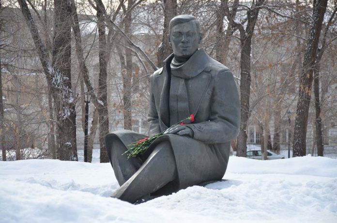 В день рождения Мусы Джалиля