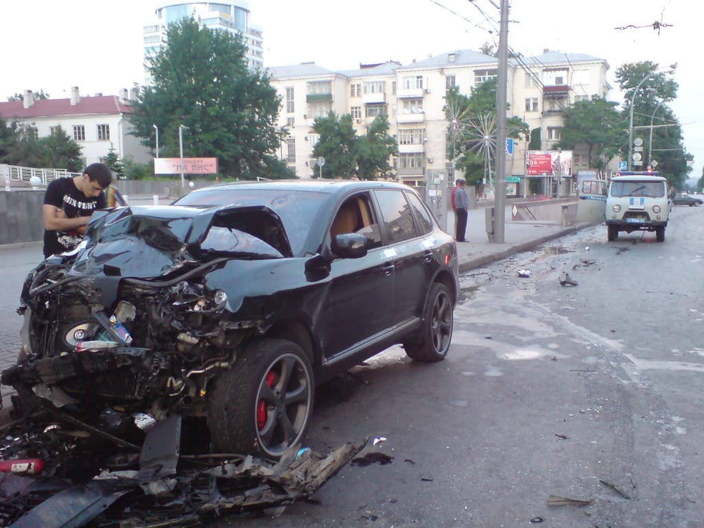 Какие автомобили разбивают в «тоталь» мужчины и женщины – статистика -  Орен.Ру