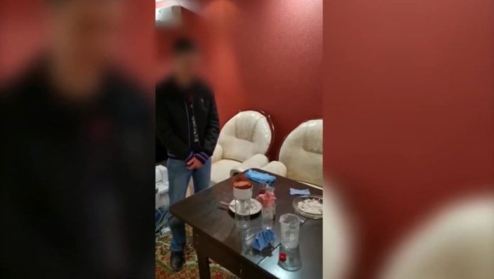 Оренбуржец в квартире организовал подпольную лабораторию