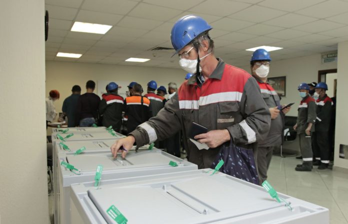 Металлурги Уральской Стали открыли голосование Металлурги Уральской Стали открыли голосование