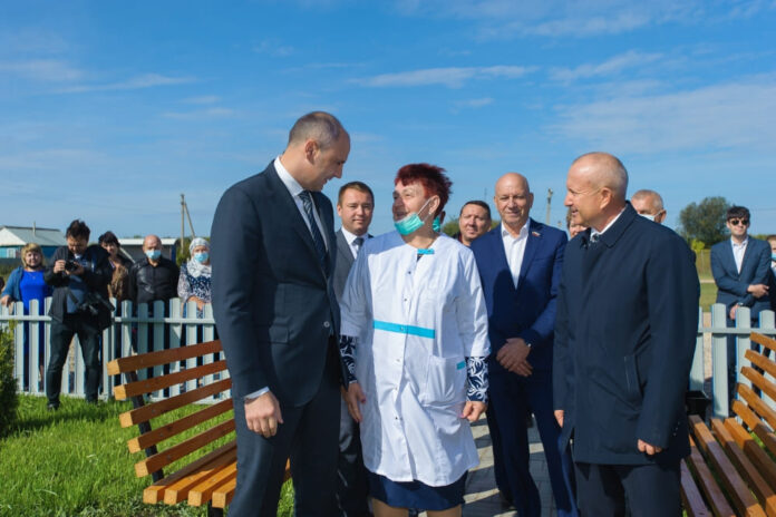 Денис Паслер в селе Красноярка Бугурусланского района