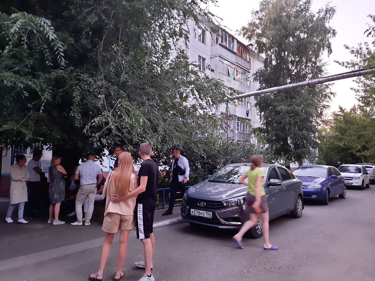 В Оренбурге в подъезде дома обнаружили тело пришедшего на вызов врача -  Орен.Ру