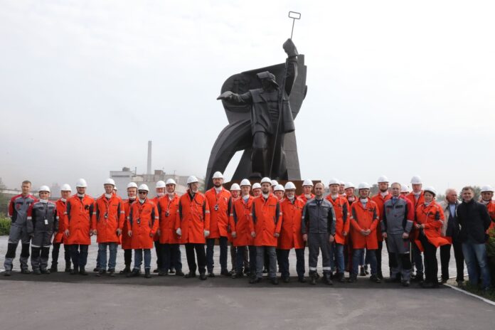 мостовики на экскурсии