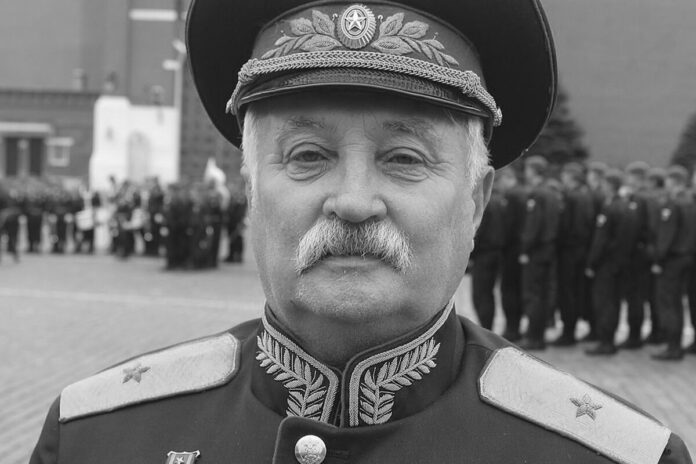 Александр Солуянов
