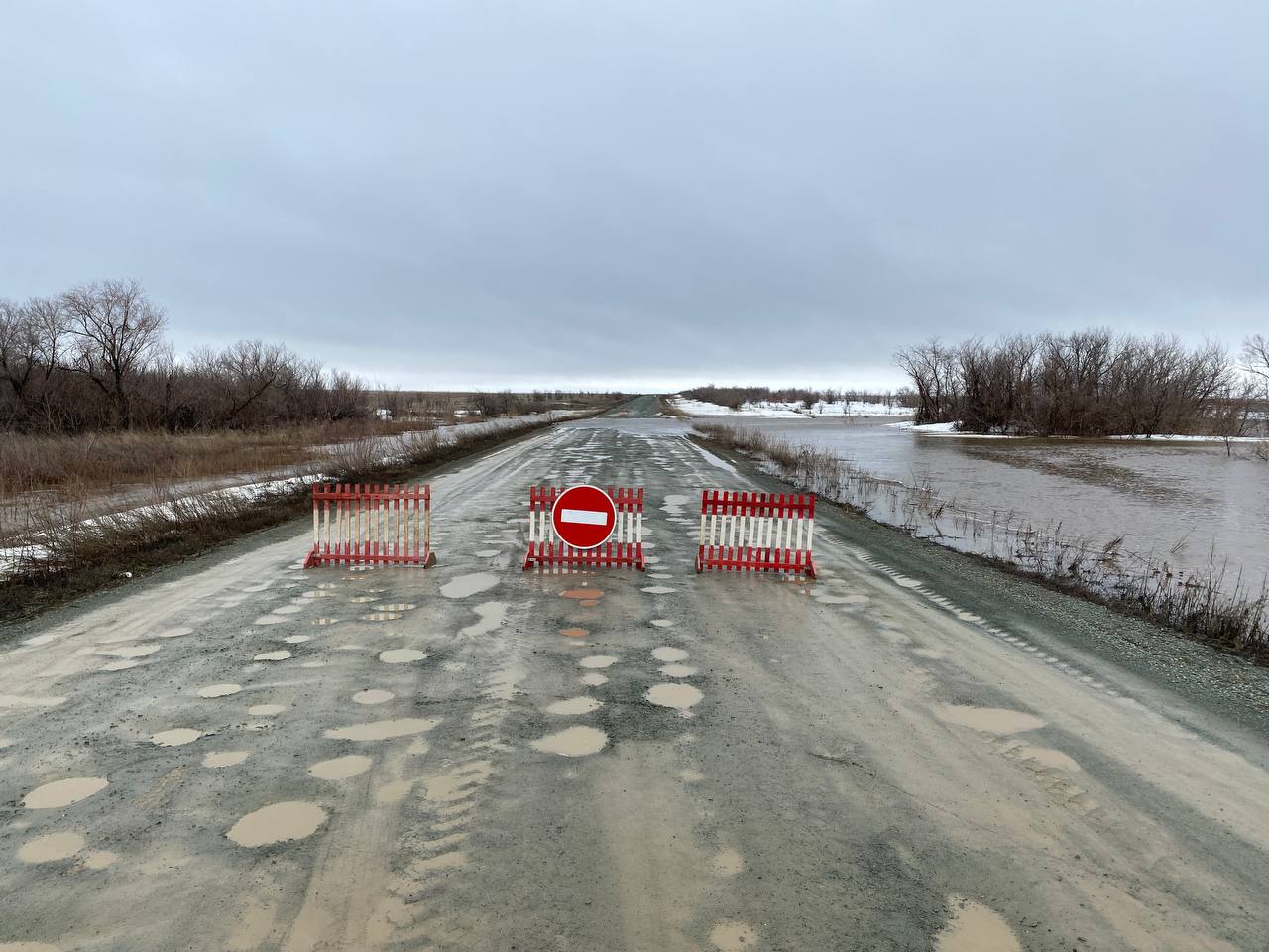 Паводок в Оренбурге приобретает угрожающие масштабы - Орен.Ру