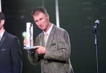 Юрий Комлев, директор Оренбургского музея изобразительных искусств, получил Национальную премию имени Д. С. Лихачева