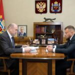 Евгений Солнцев и Александр Вилесов на встрече по подготовке к отопительному сезону